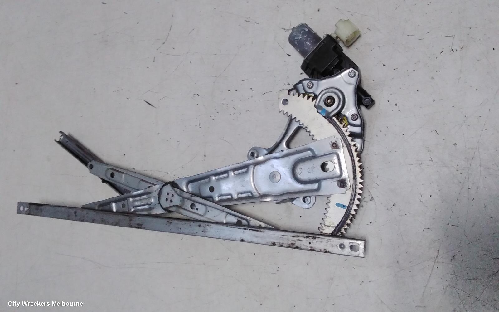 MITSUBISHI TRITON RIGHT FRONT WINDOW REG/MOTOR, MQ-MR, 03/2015 - 10/2023 - Image 2