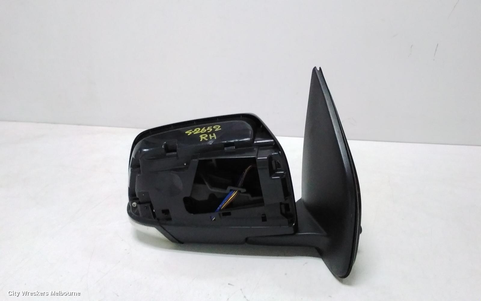 HOLDEN COLORADO RIGHT DOOR MIRROR, RG, MANUAL FOLDING TYPE, BLACK, 01/2012 - 12/2020 - Image 2