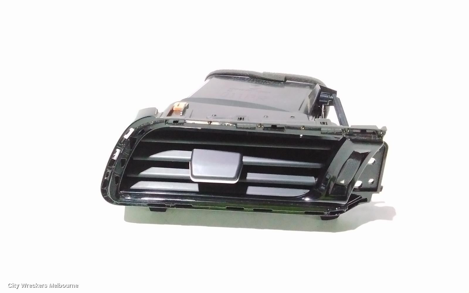 TOYOTA CAMRY, XV70, 09/2017 - 05/2024, PASSENGER AIR VENT: 96184 - Image 1