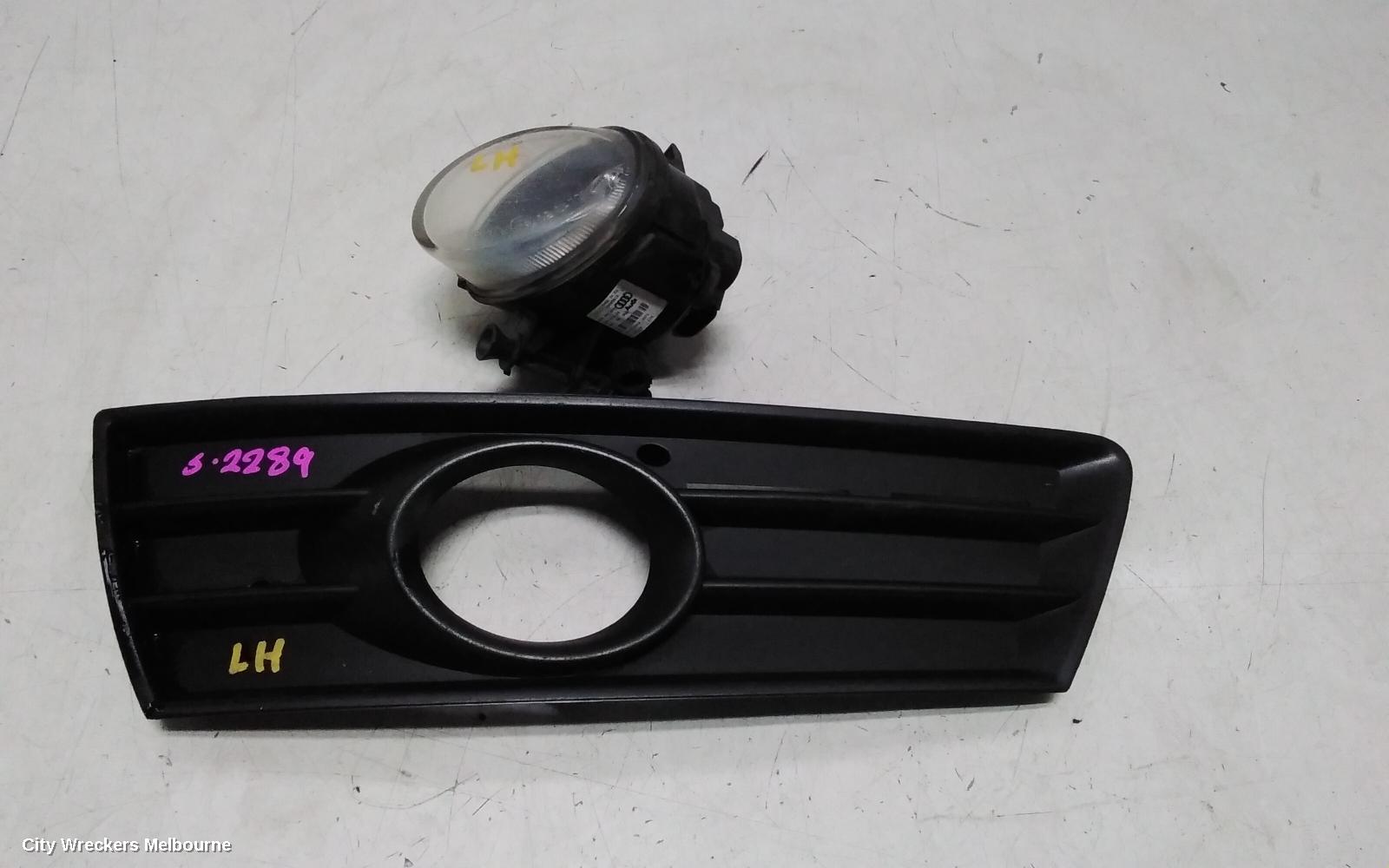 VOLKSWAGEN PASSAT LEFT INDICATOR/FOG/SIDE, BUMPER FOGLAMP, 3CC, SEDAN, 08/2008 - 02/2012 - Image 1