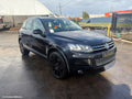 VOLKSWAGEN TOUAREG GRILLE, RADIATOR GRILLE, 7P, 12/2010 - 04/2018 - Image 1
