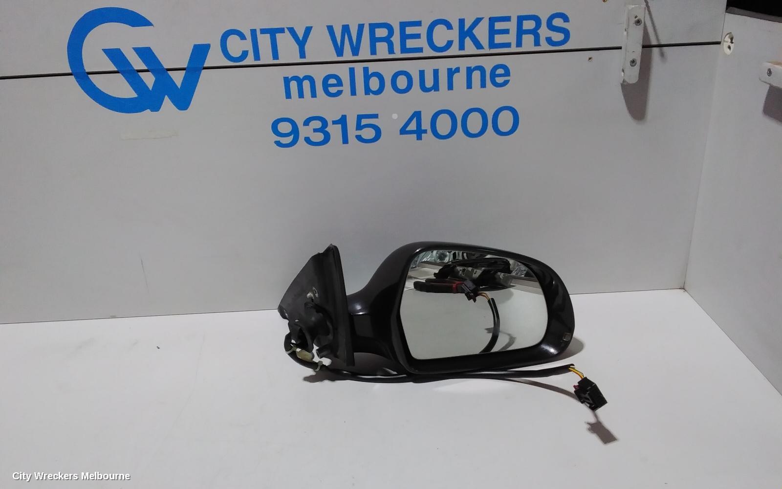 AUDI A4 RIGHT DOOR MIRROR, B8 8K, A4, MANUAL FOLD, NO LANE CHANGE ASSIST TYPE, 1 PLUG (6 WIRE), 02/2008 - 05/2009 - Image 1