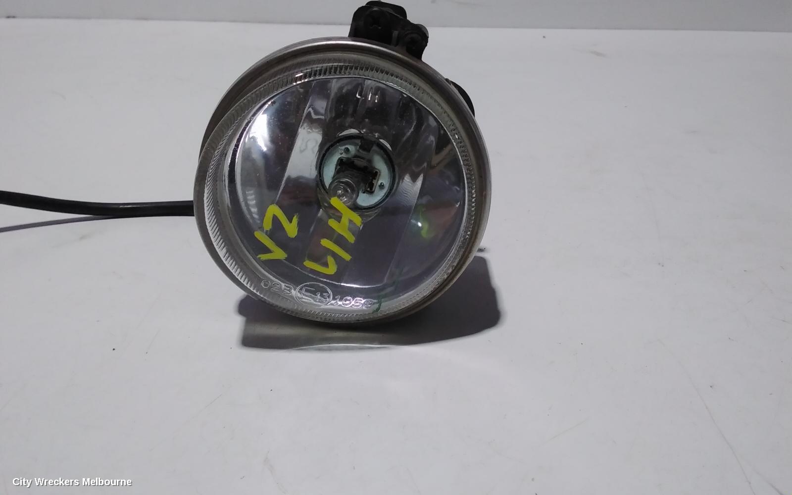 HOLDEN COMMODORE LEFT INDICATOR/FOG/SIDE, BUMPER FOGLAMP, VZ, CALAIS/BERLINA/SVZ, 08/2004 - 09/2007 - Image 1