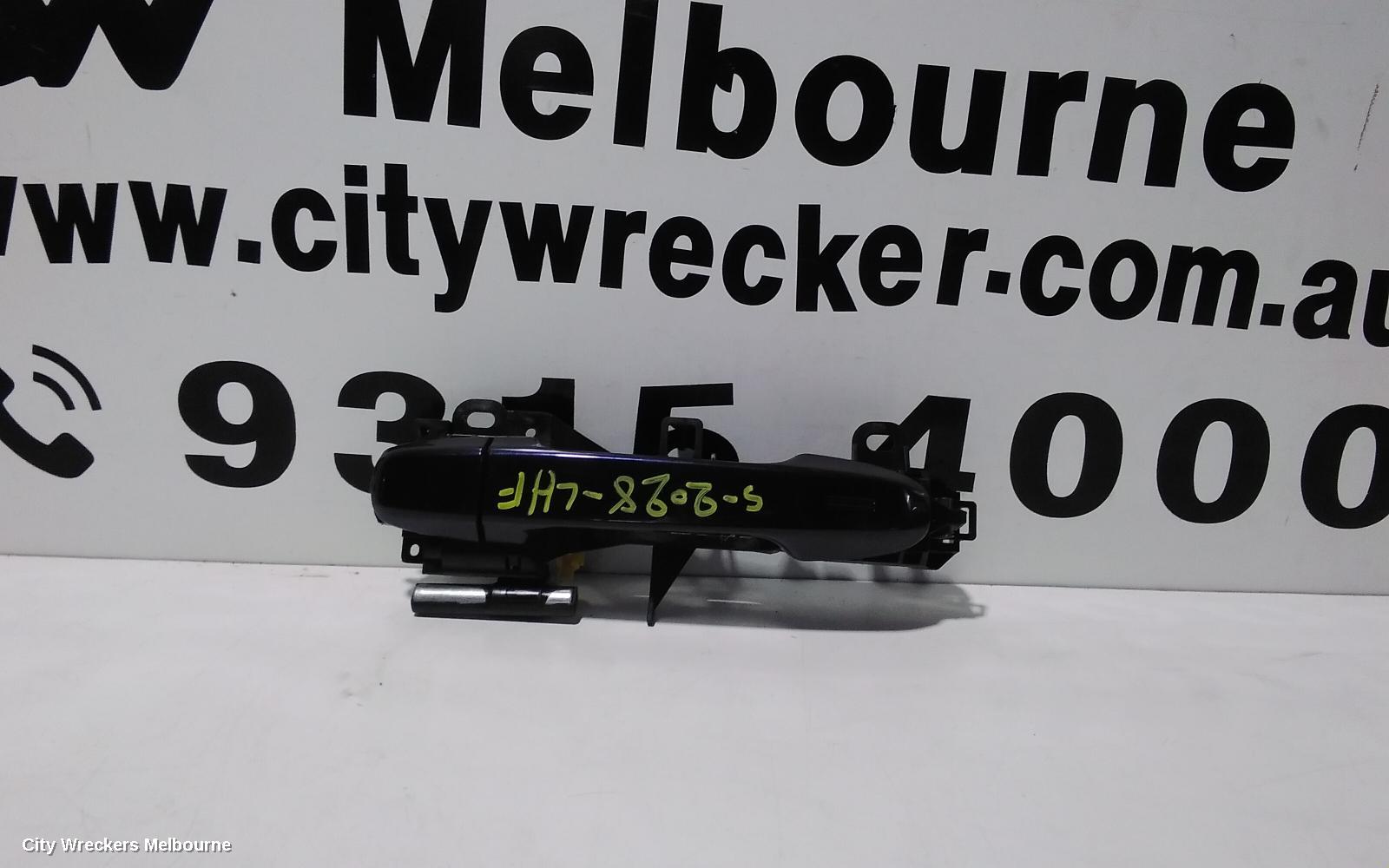 SUBARU XV DOOR HANDLE, OUTER, LH FRONT, COLOUR CODED, G5X, 05/2017 ONWARDS - Image 2