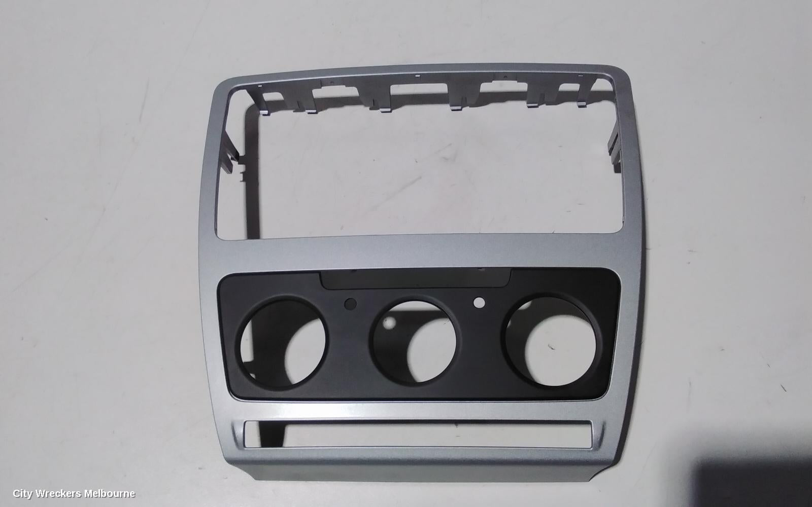 SKODA OCTAVIA, 1Z MY09 03/2009 - 10/2013, FIACIA     3 BUTTON TYPE : 85602 - Image 2