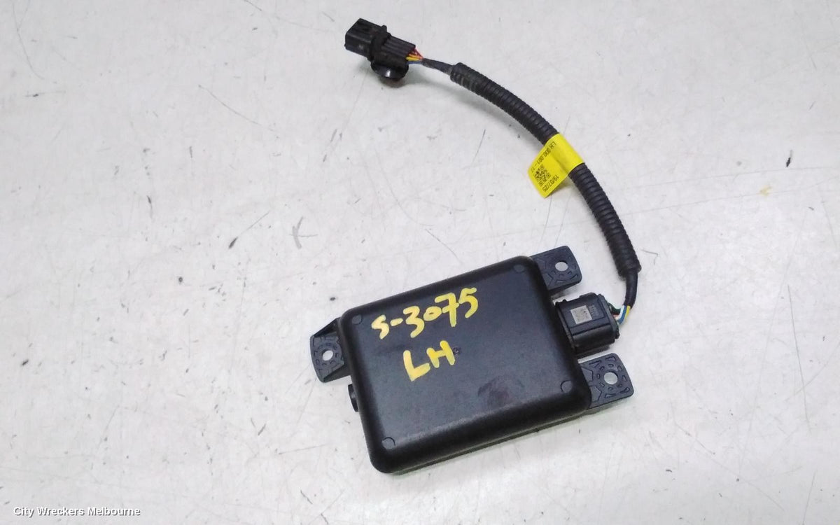 KIA CERATO REVERSE CAMERA, BLIND SPOT MONITOR SENSOR (LH REAR BEHIND BUMPER), BD, 04/2018 - 09/2024 - Image 2