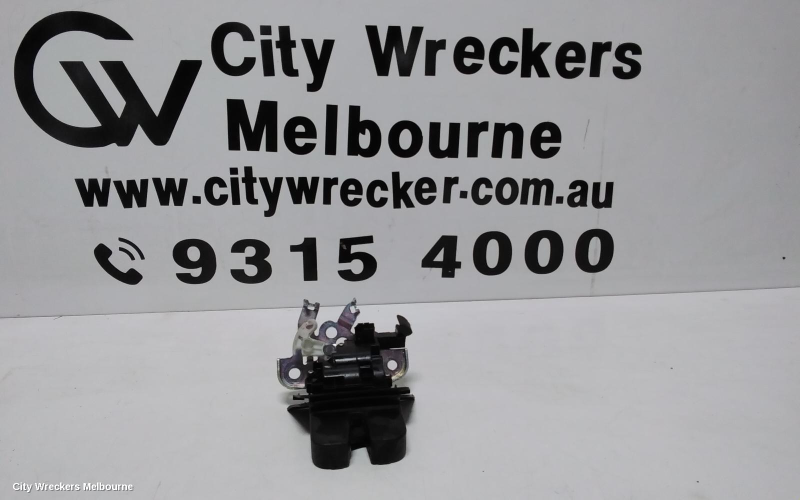 AUDI Q5 DOOR/BOOT/GATE LOCK, TAILGATE LOCK, 8R, 03/2009 - 01/2017 - Image 1