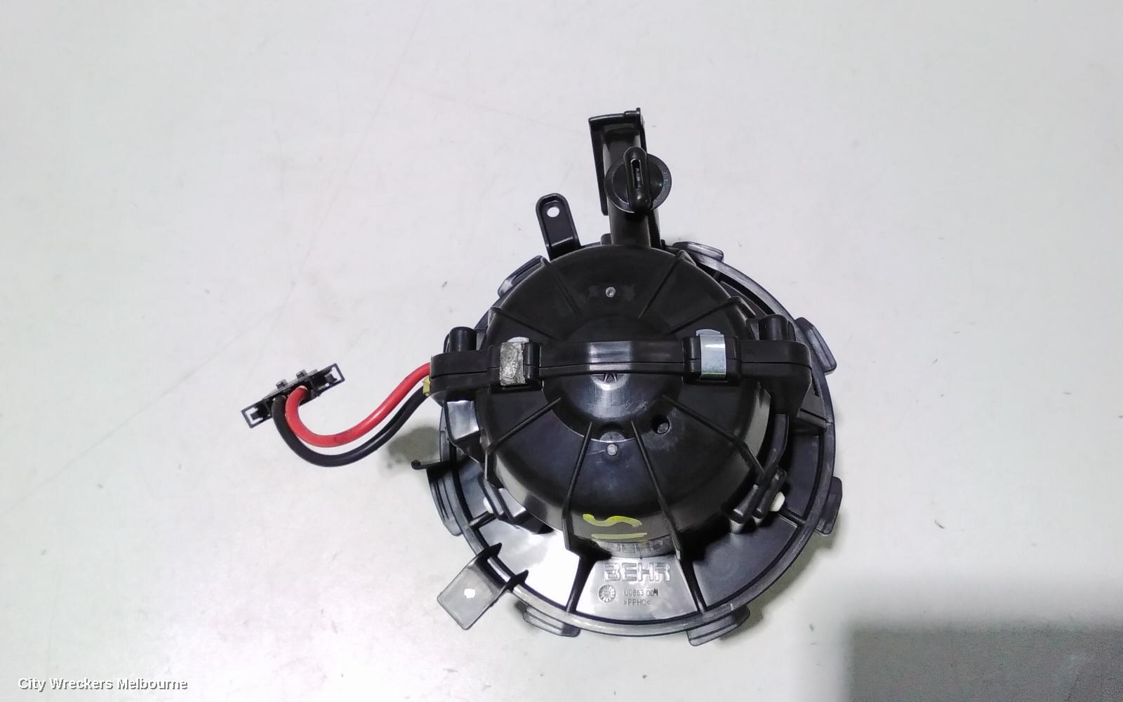 AUDI Q5 HEATER FAN MOTOR, 8R, 12/2008 - 07/2012 - Image 2
