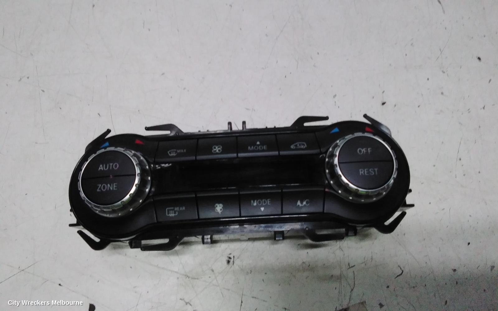 MERCEDES CLA CLASS HEATER/AC CONTROLS, C117, DUAL ZONE CLIMATE CONTROL TYPE, 10/2013 - 02/2019 - Image 2