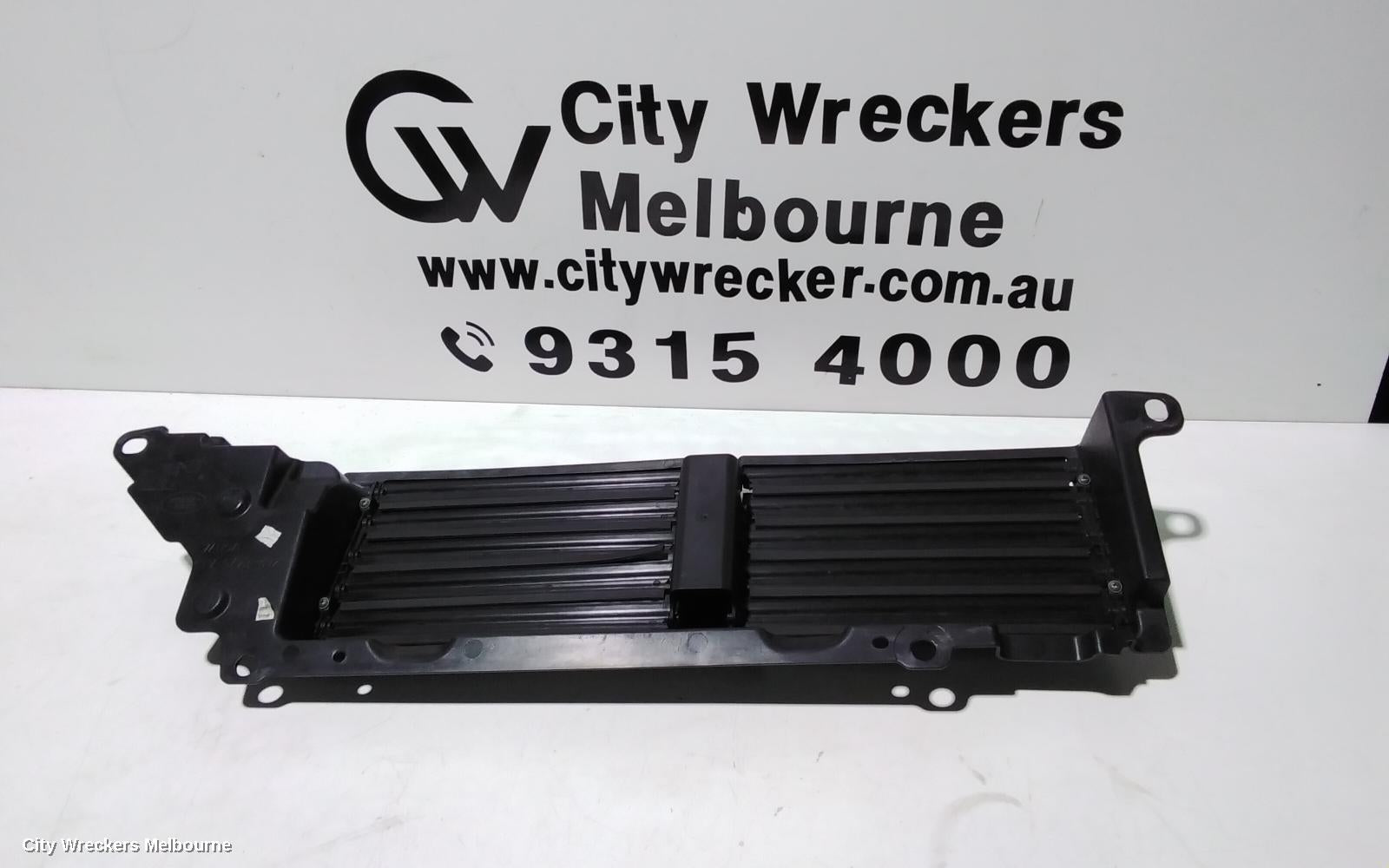 LAND ROVER RANGEROVER SPORT TRIM PANEL, L494, 12/2013 - 04/2022 - Image 2