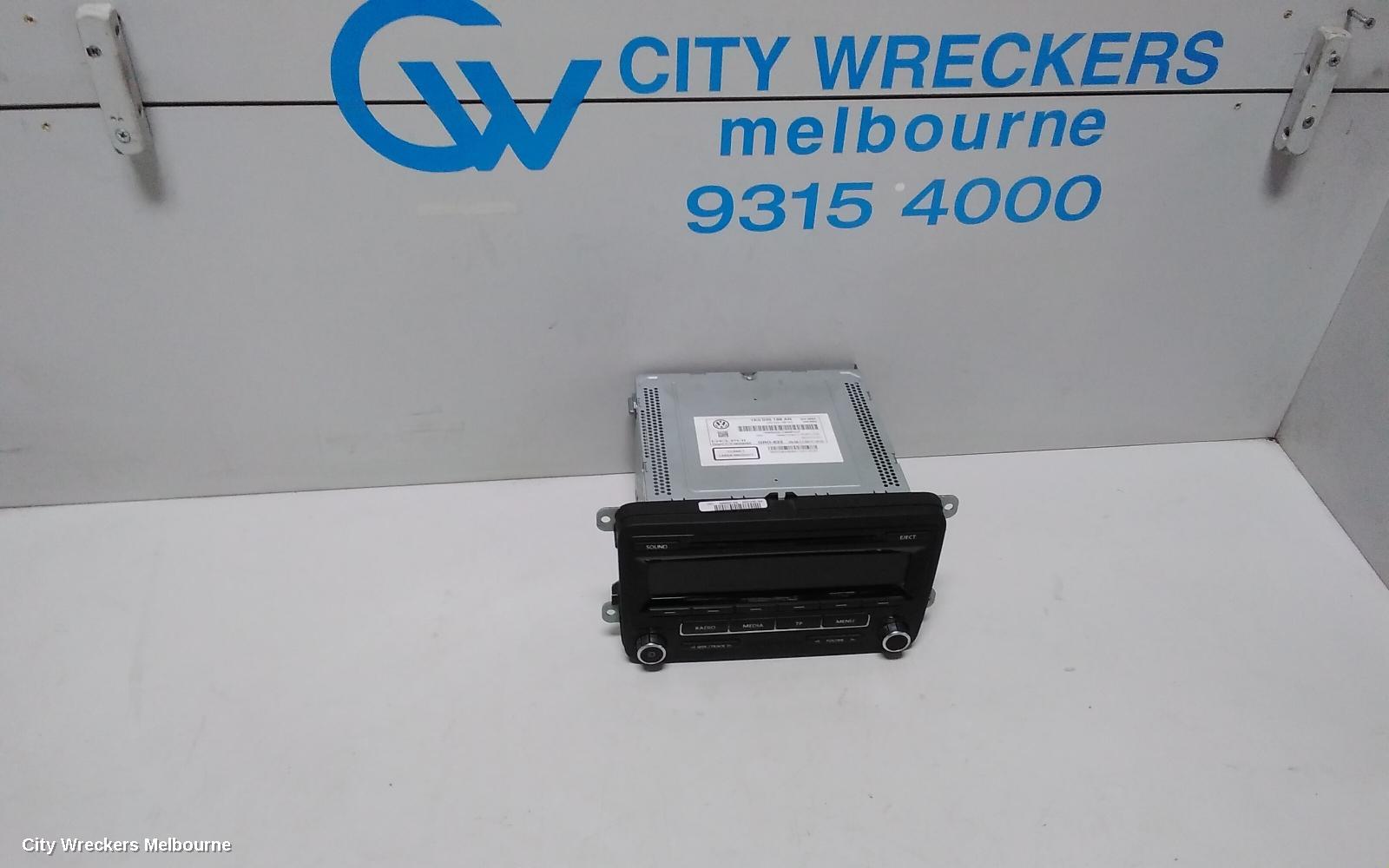 VOLKSWAGEN GOLF RADIO/CD/DVD/SAT/TV, RADIO, GEN 6, 12/2008 - 01/2016 - Image 1