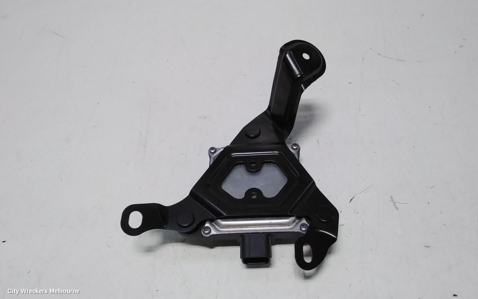 TOYOTA C-HR, GEN 1, 12/2016 - 09/2023, LHR BLIND SPOT MOUDLE: 116095 - Image 3