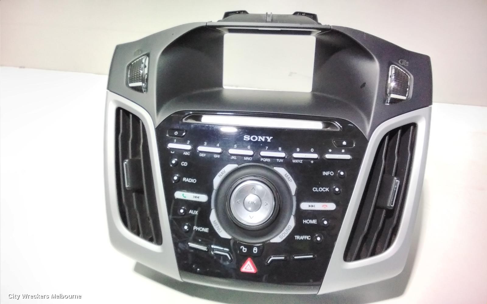 FORD FOCUS RADIO/CD/DVD/SAT/TV, DISPLAY UNIT, 5IN, W/ SAT NAV TYPE, LW, 10/2011 - 08/2015 - Image 2