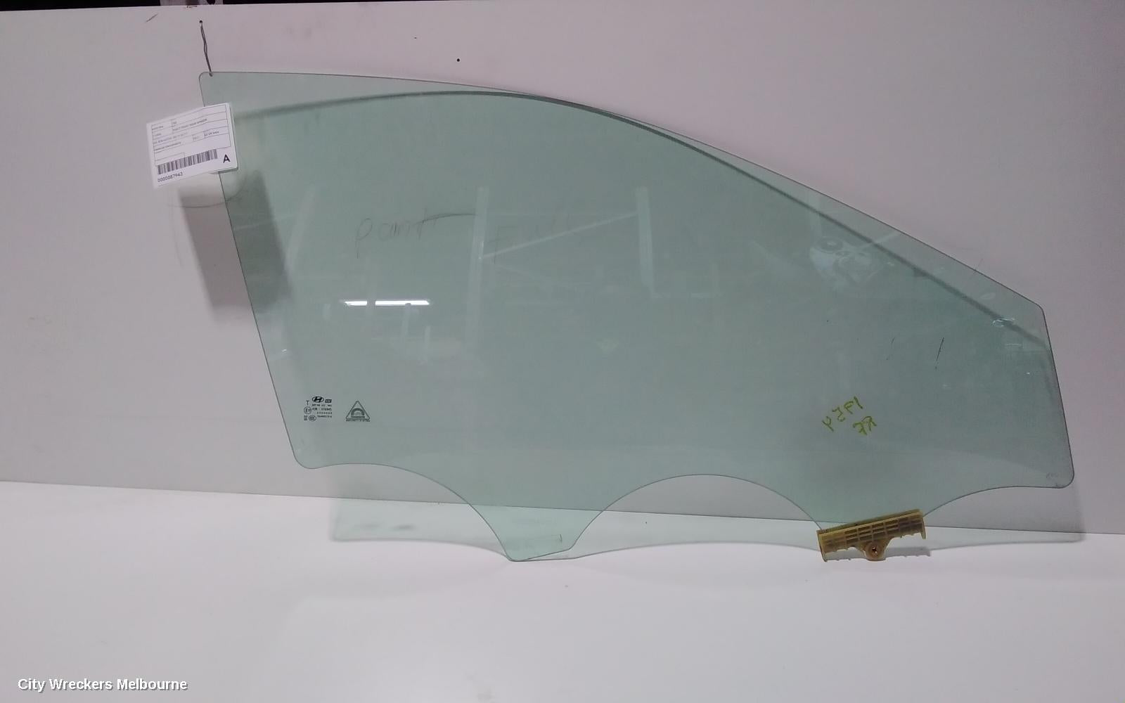 HYUNDAI I30 RIGHT FRONT DOOR WINDOW, PD, HATCH, 03/2017 ONWARDS - Image 1