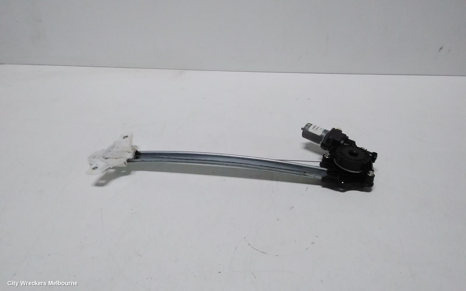SUZUKI BALENO RIGHT REAR WND REG/MOTOR, EW, 04/2016 - 12/2022 - Image 2