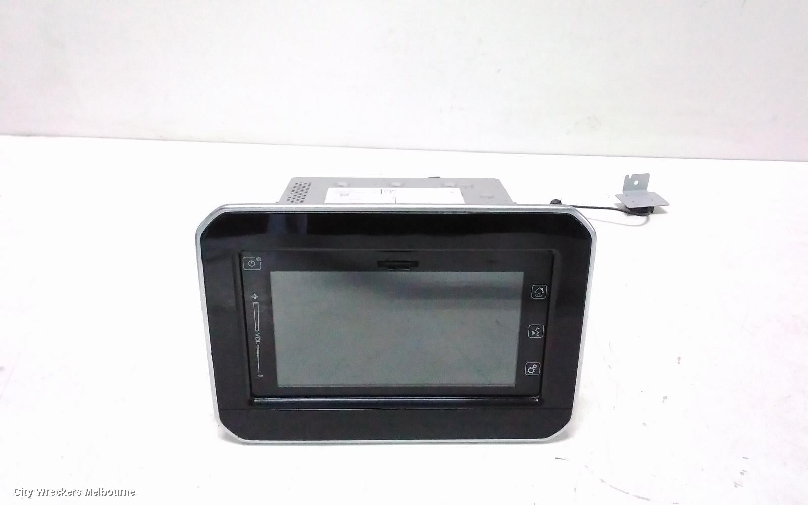 SUZUKI IGNIS RADIO/CD/DVD/SAT/TV, DISPLAY UNIT, 7IN TOUCH SCREEN, SAT NAV TYPE, MF, 11/2016 ONWARDS - Image 2