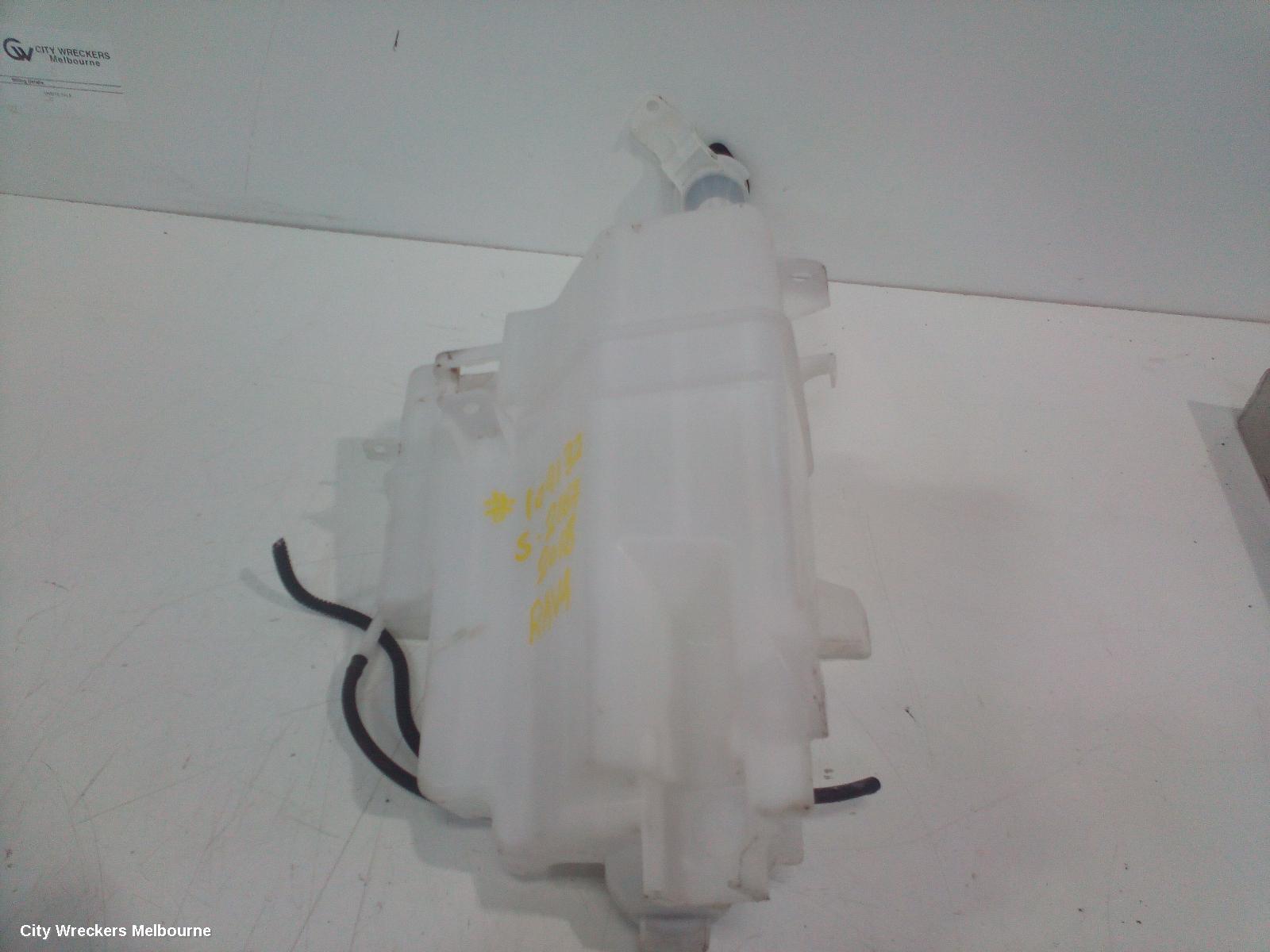 TOYOTA RAV4 WASHER BOTTLE, XA40, NON H/LAMP WASHER TYPE, 12/2012 - 11/2018 - Image 1