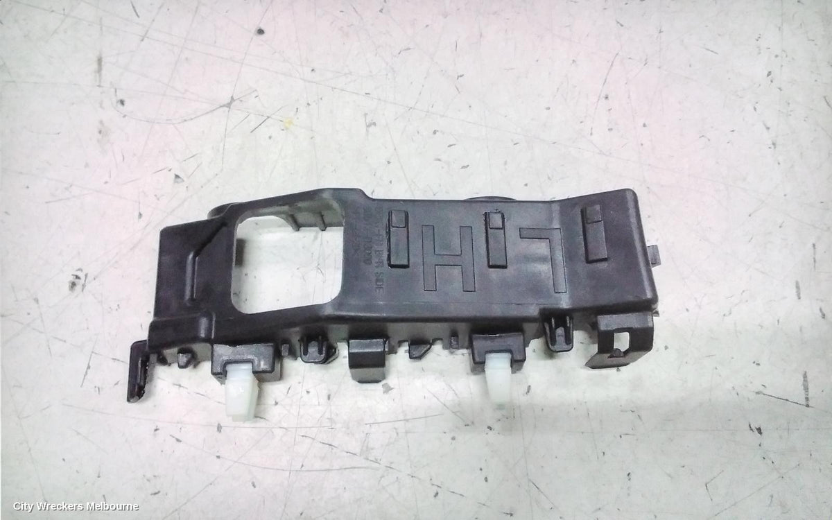 HYUNDAI TUCSON, TL, 06/2015 - 01/2021, LHF BRACKET: 147292 - Image 2