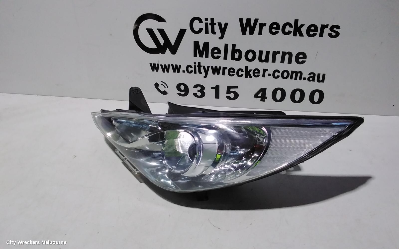 HYUNDAI I45 LEFT HEADLAMP, YF, 02/2010 - 04/2014 - Image 1