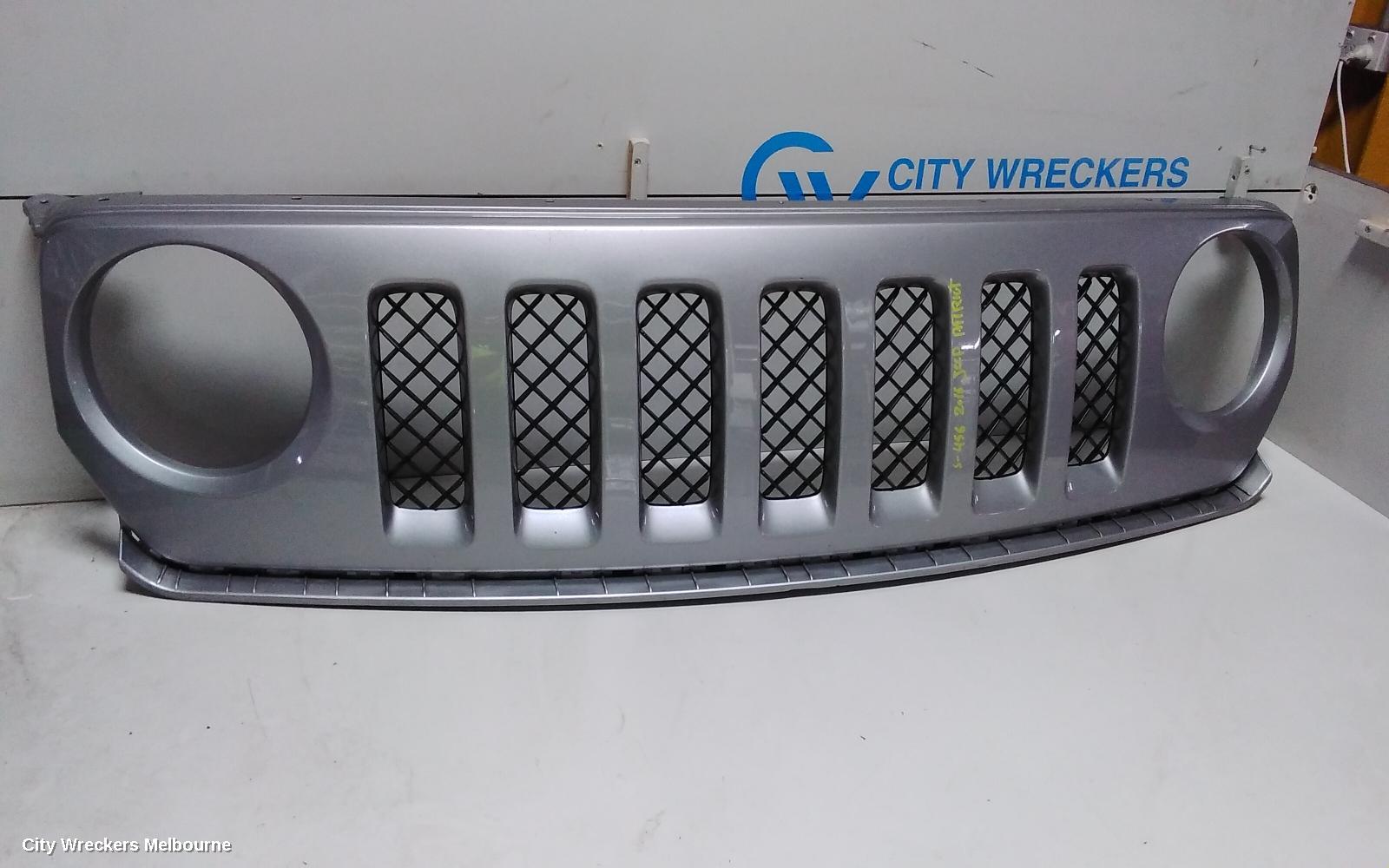 JEEP PATRIOT GRILLE, RADIATOR GRILLE, MK, 04/2011 - 12/2016 - Image 1