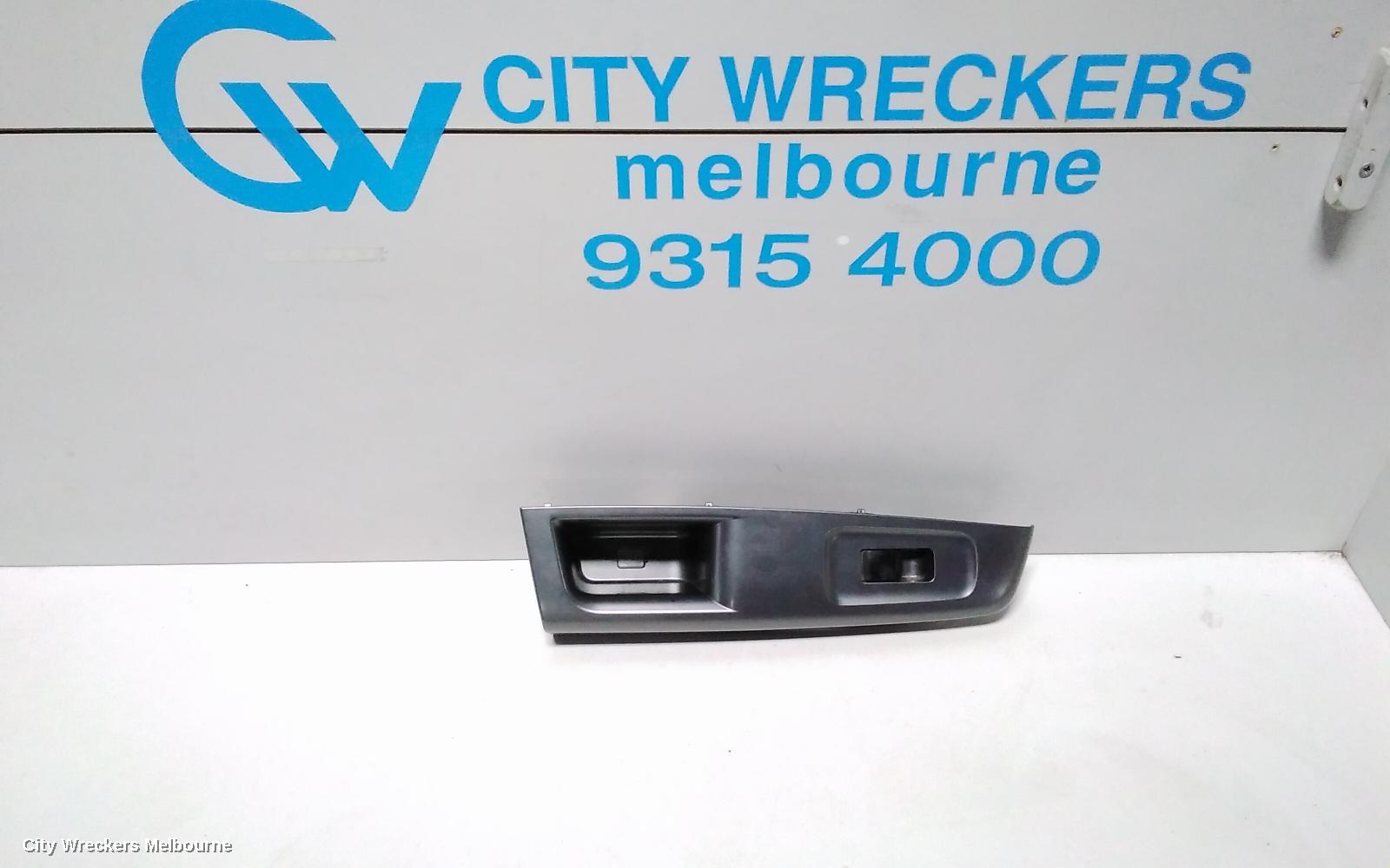 SUBARU IMPREZA PWR DR WIND SWITCH, LH FRONT/LH REAR/RH REAR, WHITE PLUG TYPE, 05/2006 - 04/2007 - Image 1