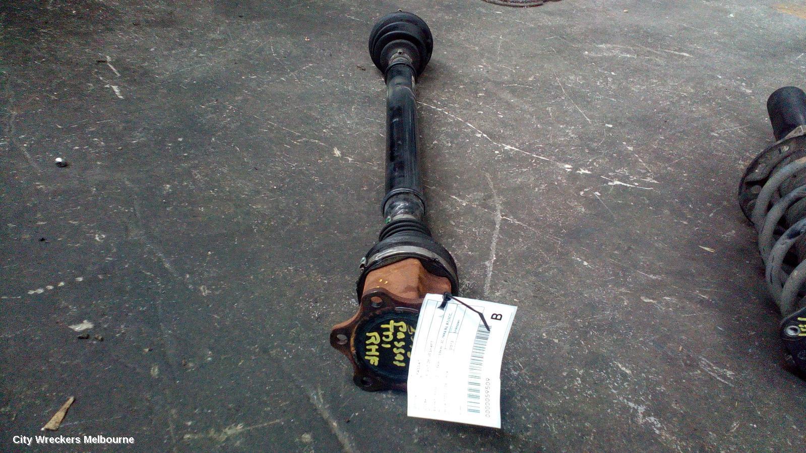 VOLKSWAGEN PASSAT RIGHT DRIVESHAFT, FRONT, DIESEL, 2.0, 125KW/130KW, 3C/MK6 B6-B7/3CC, 03/2006 - 12/2016 - Image 1