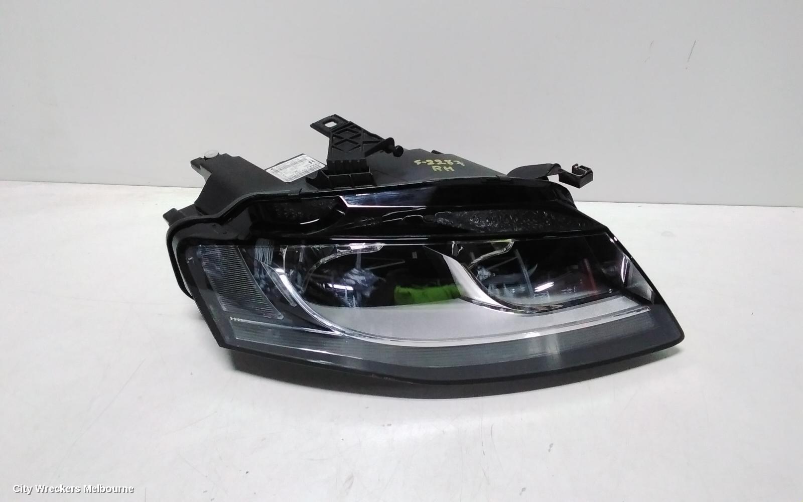 AUDI A4 RIGHT HEADLAMP, B8 8K, HALOGEN TYPE, 02/2008 - 06/2012 - Image 1