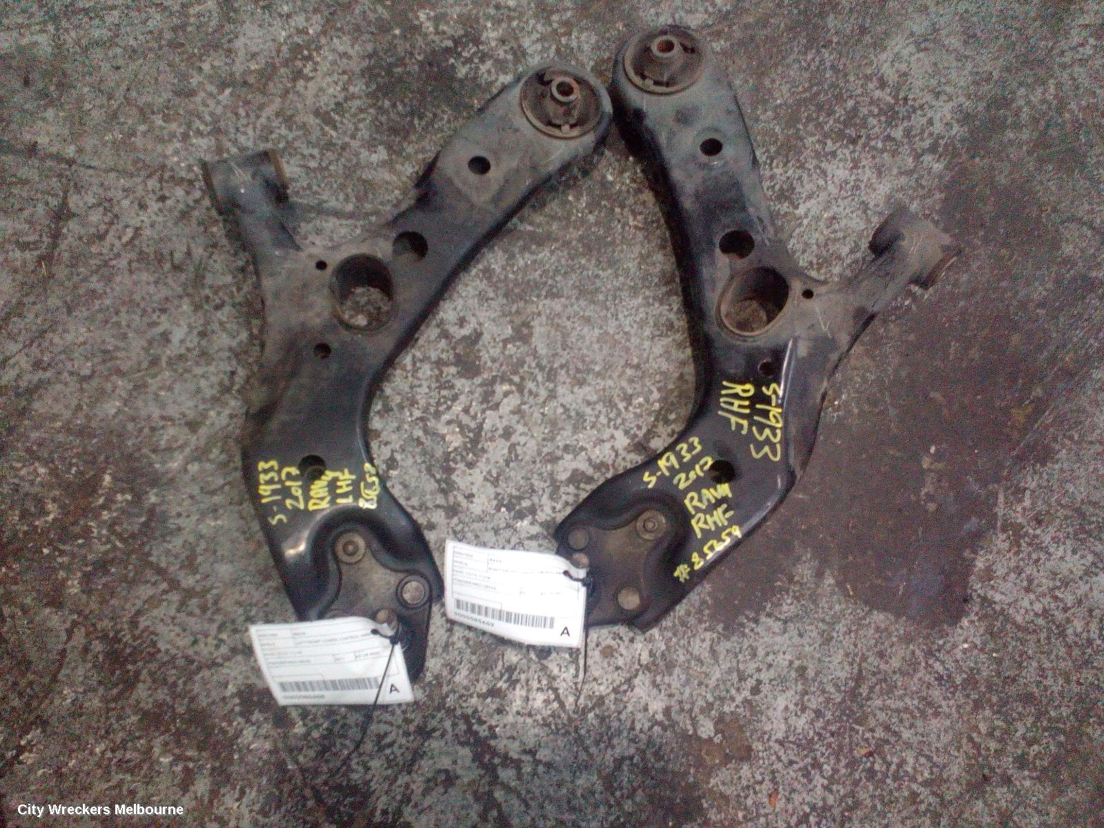 TOYOTA RAV4 LEFT FRONT LOWER CONTROL ARM, XA40, 12/2012 - 11/2018 - Image 3