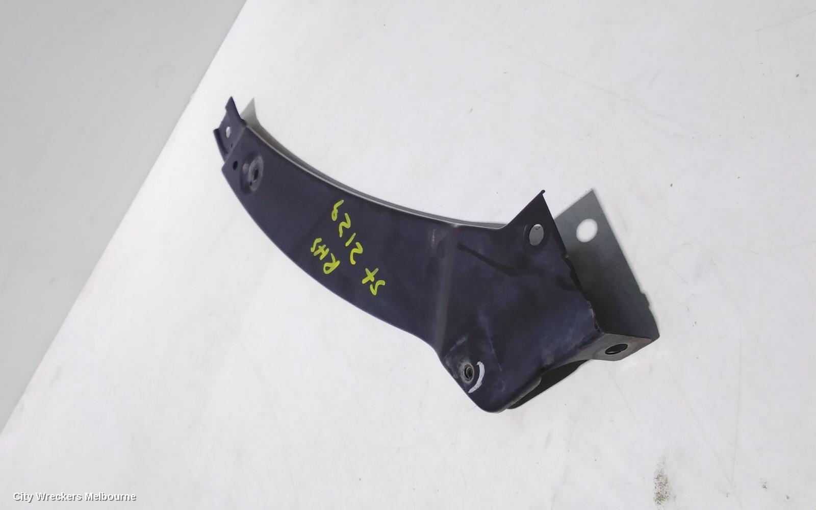 MITSUBISHI EXPRESS, SN, 03/2020 - 12/2022, RH HEADLIGHT HOLDER: 97264 - Image 3