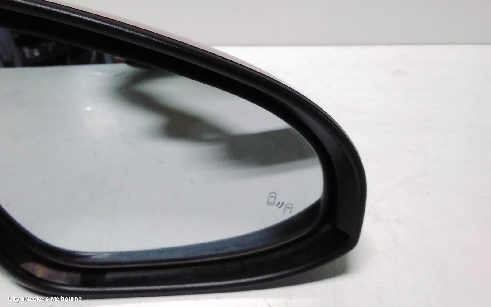 TOYOTA AURION RIGHT DOOR MIRROR, GSV50R, PRESARA/SPORTIVO ZR6, W/ AUTO DIP & BLINDSPOT TYPE, 02/2012 - 05/2015 - Image 3