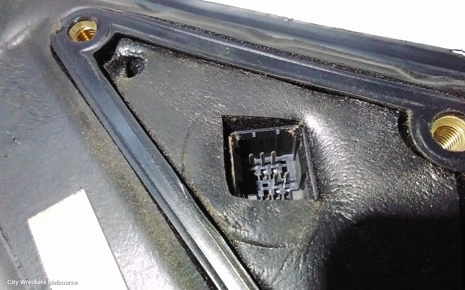KIA CARNIVAL/GRAND CARNIVAL RIGHT DOOR MIRROR, KV SII, HEATED TYPE, 12/2001 - 09/2006 - Image 3