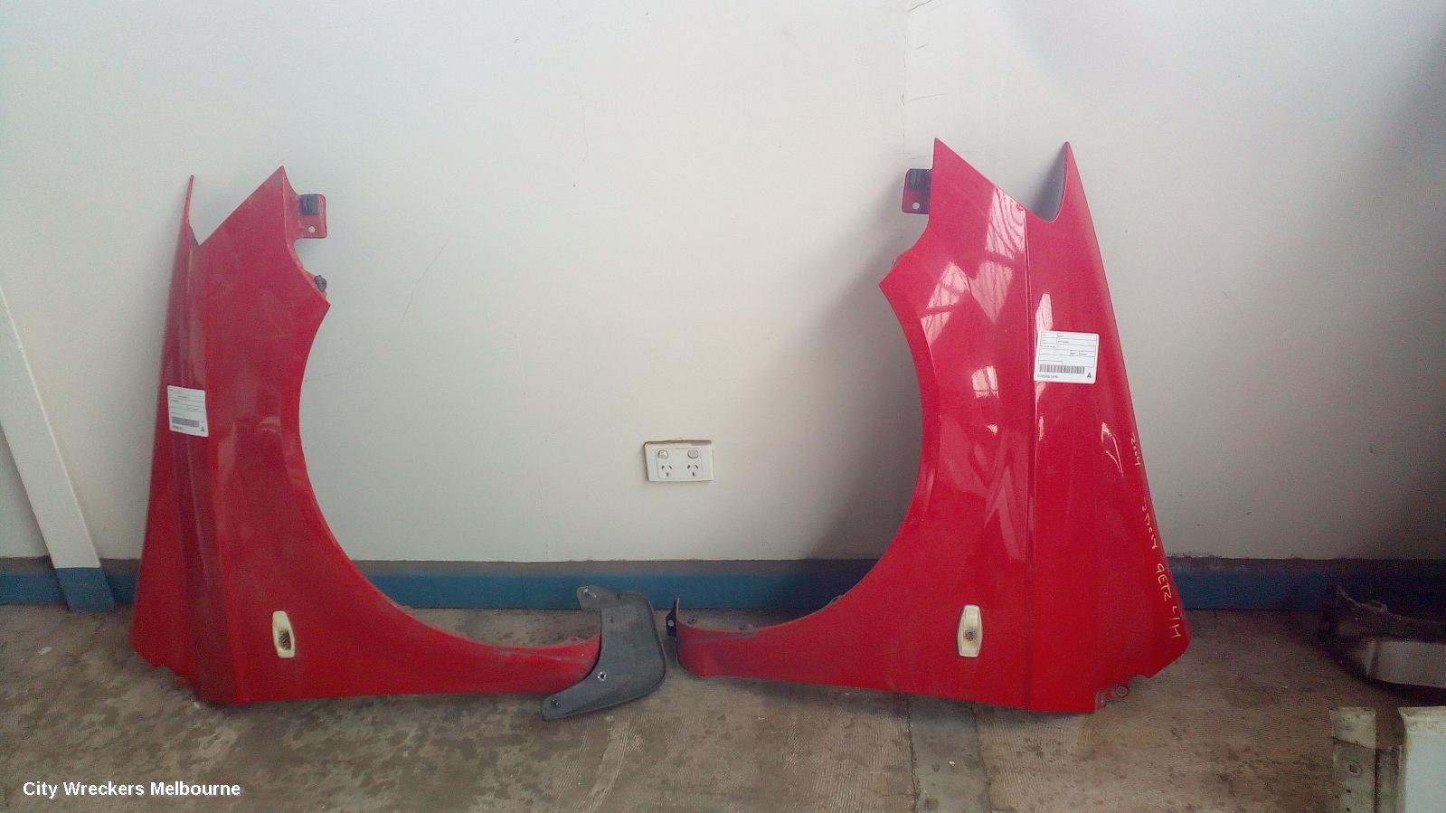 HYUNDAI GETZ LEFT GUARD, TB, 09/2002 - 09/2005 - Image 2