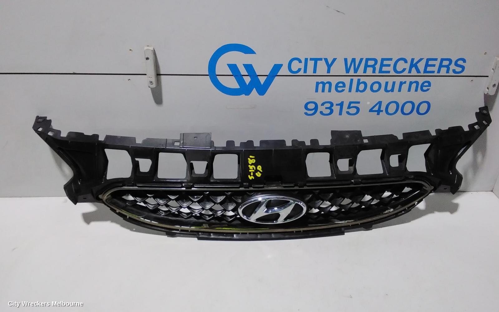HYUNDAI ILOAD/IMAX GRILLE, RADIATOR GRILLE, TQ, PRIMED, IMAX, 11/2007 - 08/2015 - Image 1