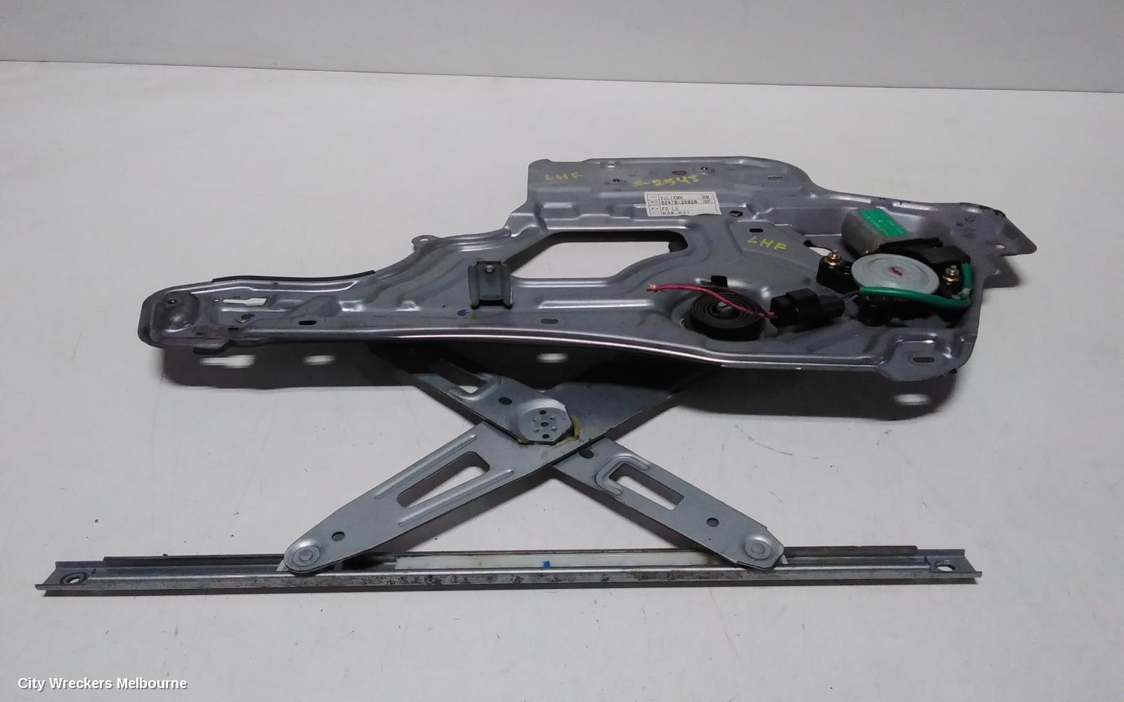 HYUNDAI SANTA FE LEFT FRONT WINDOW REG/MOTOR, SM, POWER, 11/2000 - 11/2005 - Image 1