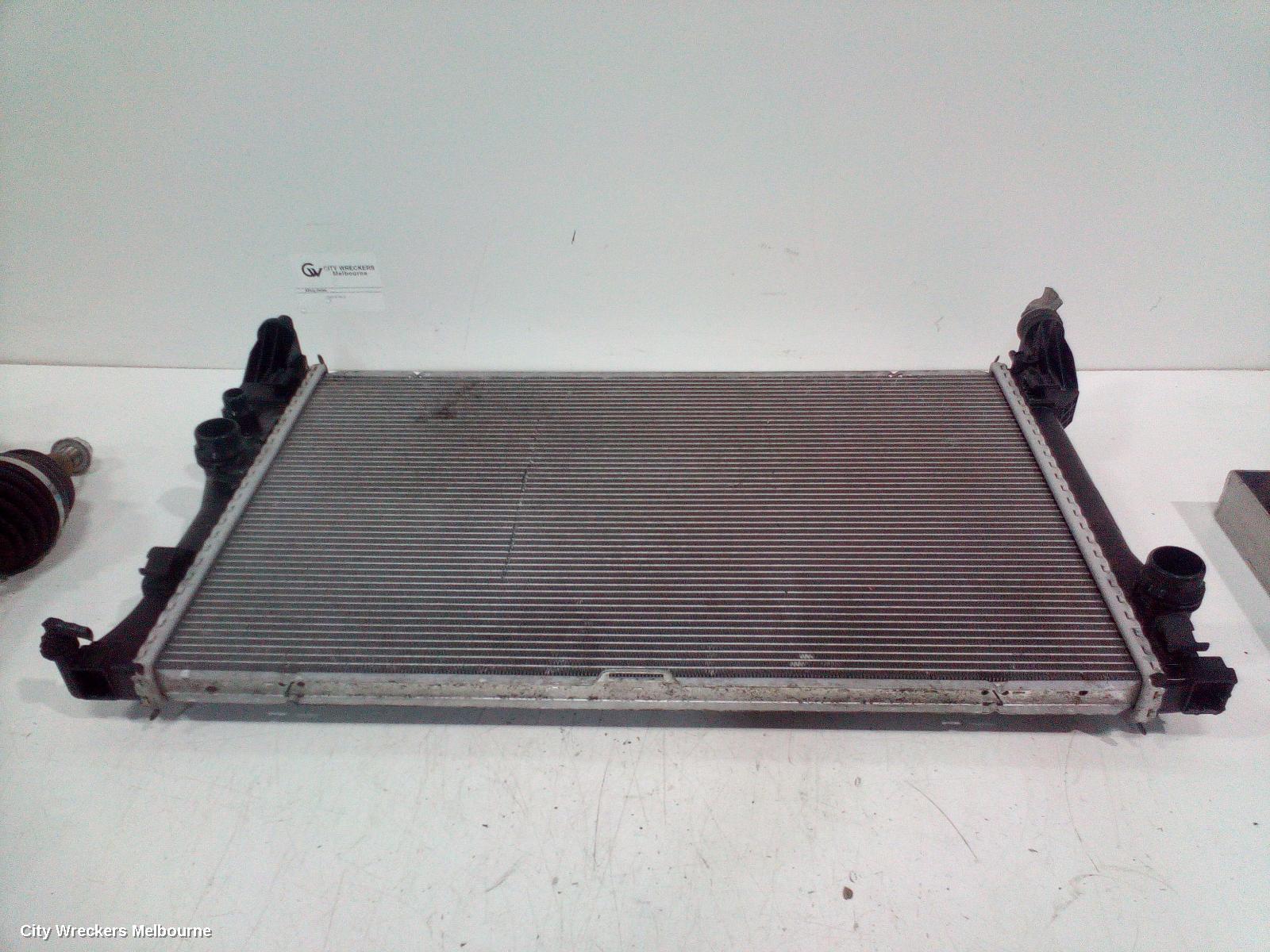 MERCEDES VITO RADIATOR, AUTO, 2.1, DIESEL, 447, 03/2015 ONWARDS - Image 3