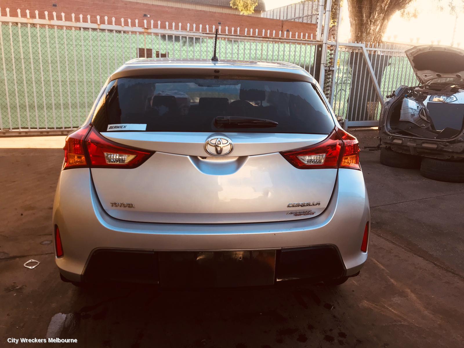 TOYOTA COROLLA WHEEL MAG, FACTORY, 16X6.5IN, ZRE182R, HATCH, 10/2012 - 03/2015 - Image 1