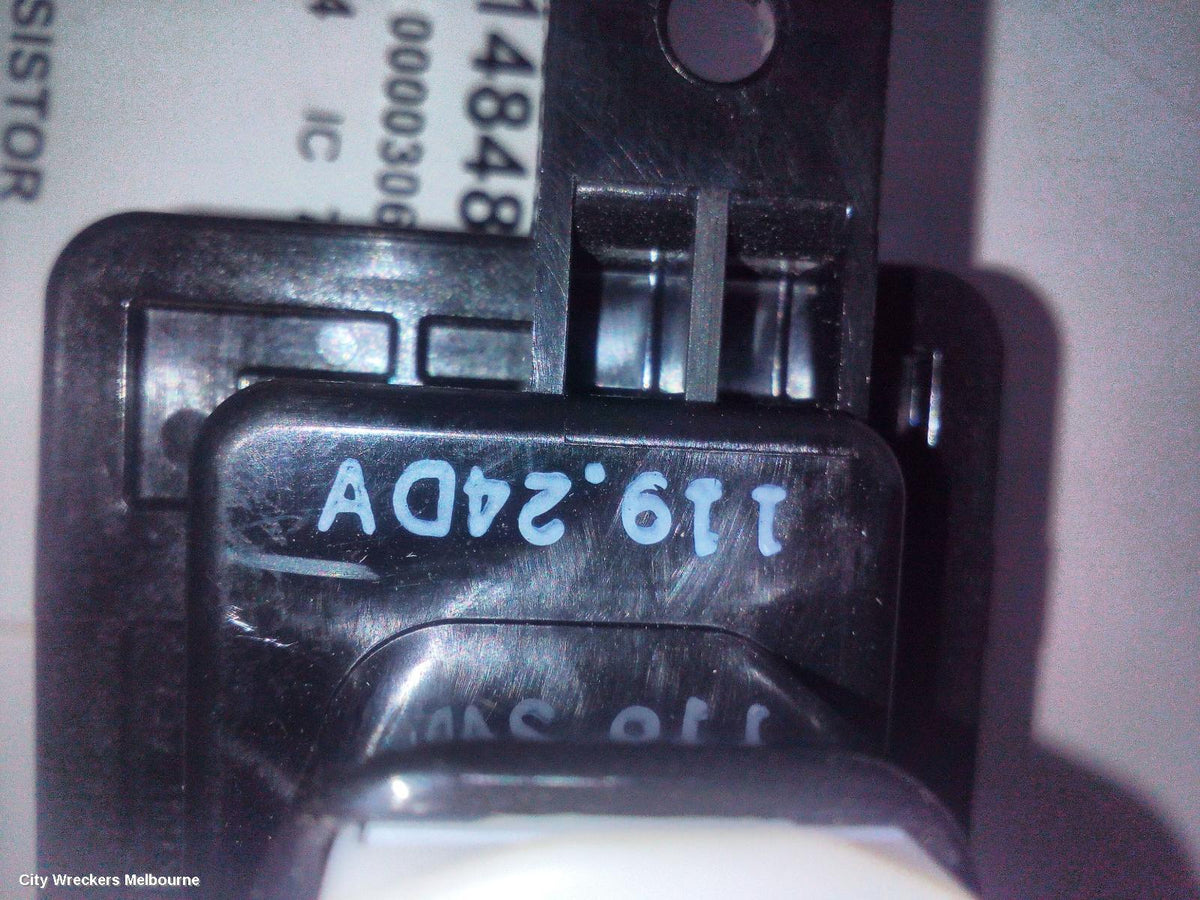 SUZUKI SWIFT FAN SPEED RESISTOR, UZ, 12/2023 ONWARDS - Image 3