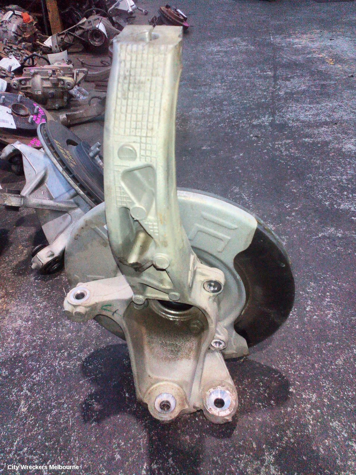 TESLA MODEL Y RIGHT FRONT HUB ASSEMBLY, 1ST GEN, AWD, DUAL MOTOR TYPE, 03/2022 ONWARDS - Image 3