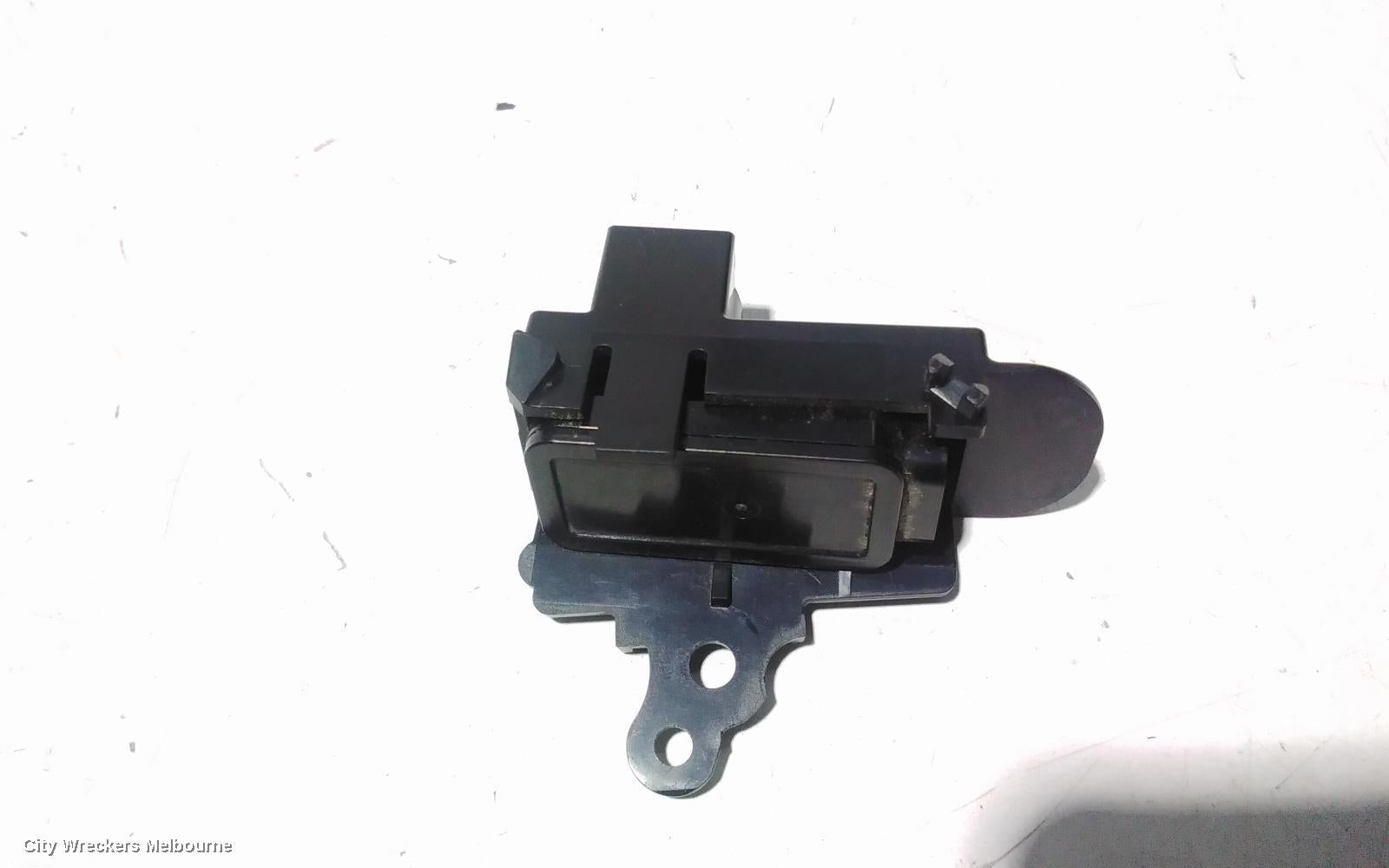 TOYOTA C-HR LEFT DOOR MIRROR, GEN 1, POWER FOLD, W/ PUDDLE LIGHT, COLOUR CODED, 12/2016 ONWARDS 09/2019 - Image 2
