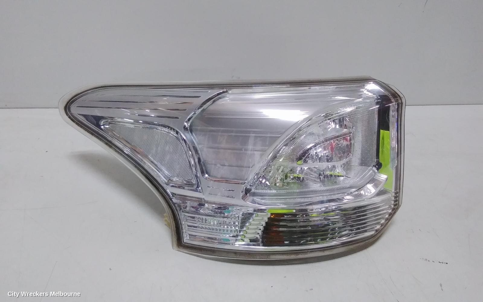 MITSUBISHI OUTLANDER LEFT TAILLIGHT, ZJ, IN BODY, LED, 10/2012 - 03/2015 - Image 2