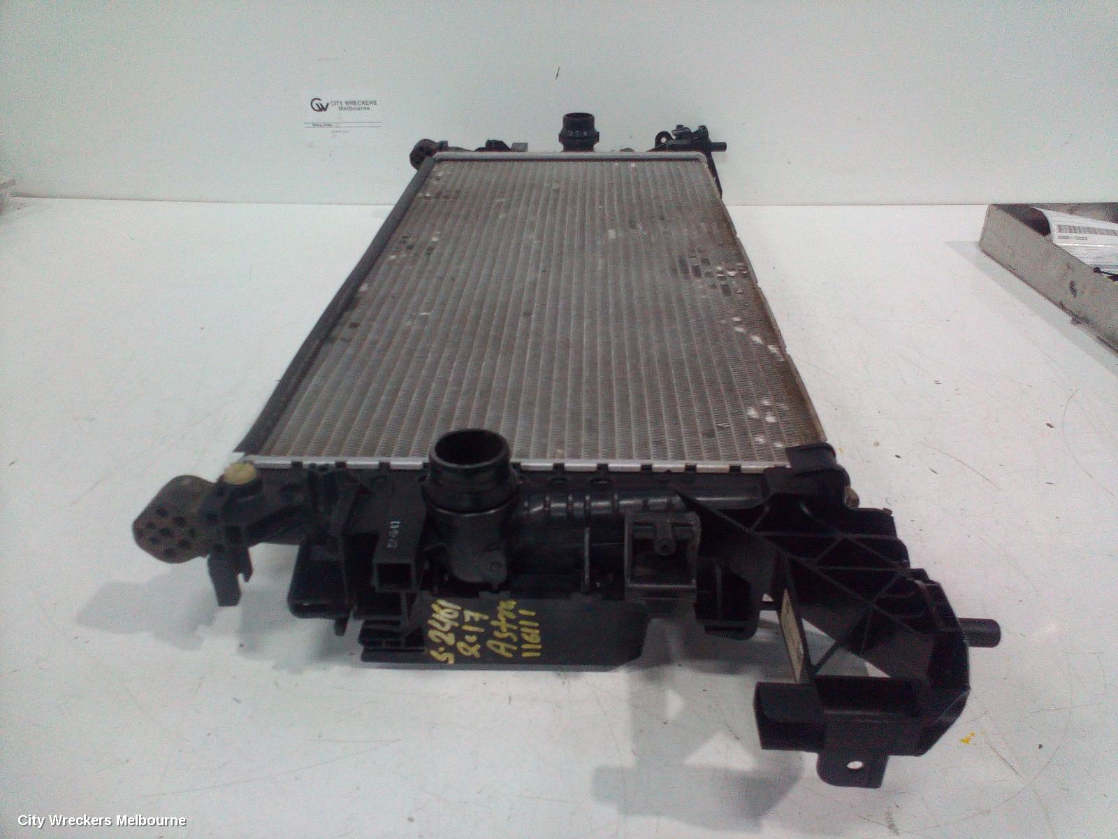 HOLDEN ASTRA RADIATOR, AUTO, 1.4, BK-BL, 09/2016 - 12/2020 - Image 1