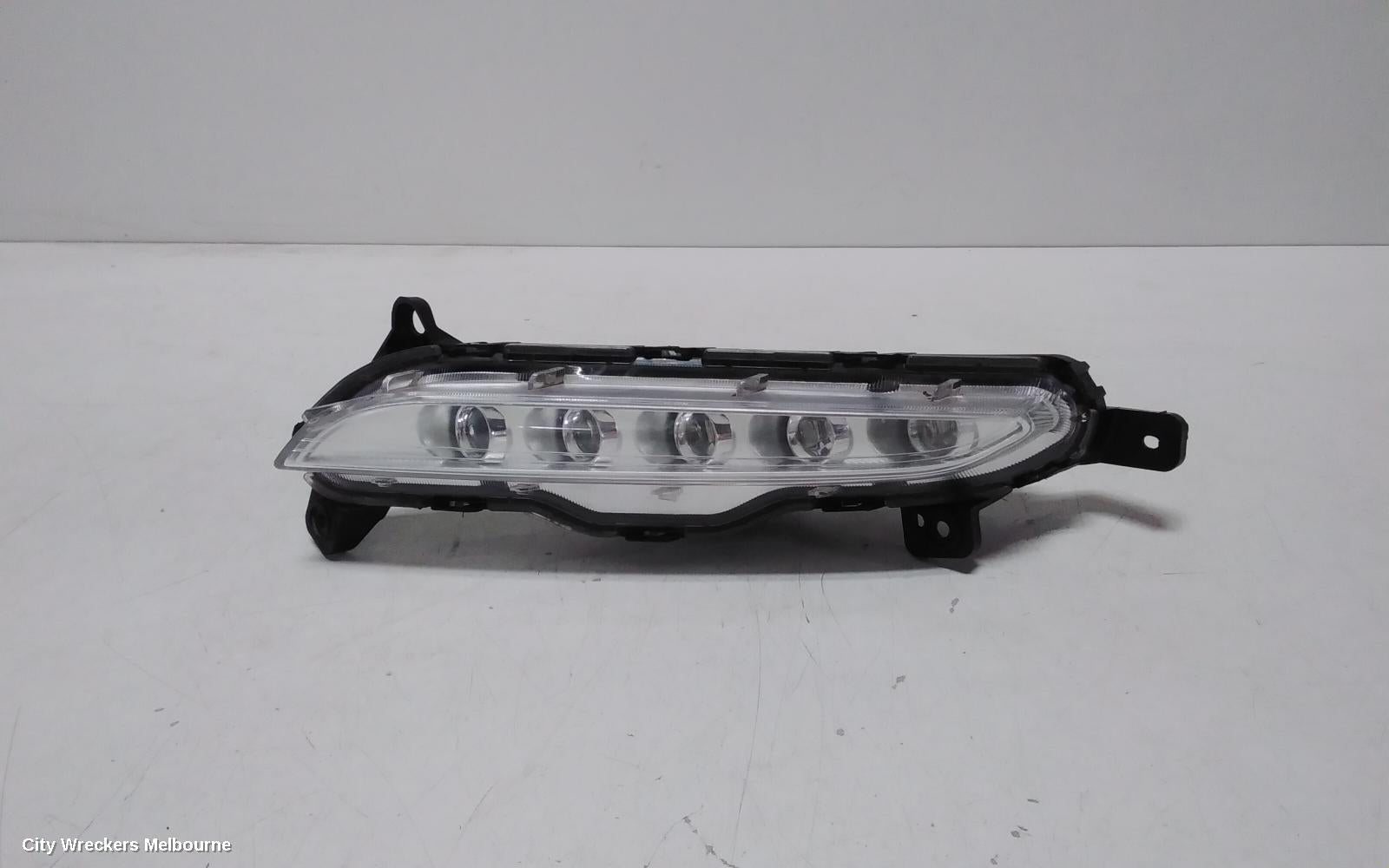 HYUNDAI TUCSON LEFT INDICATOR/FOG/SIDE, DAYTIME RUNNING LAMP, TL, KOREAN BUILT (VIN KMHJ), 07/2015 - 06/2018 - Image 1