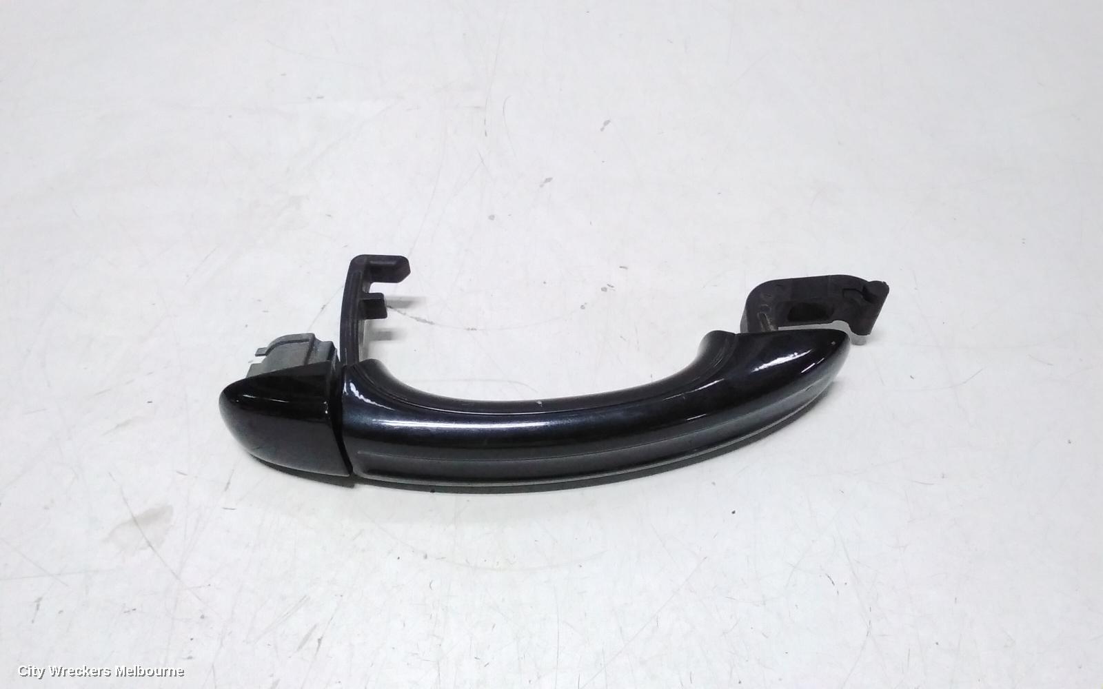 AUDI Q7 DOOR HANDLE, 4L, RH FRONT, OUTER, 09/2006 - 08/2015 - Image 1