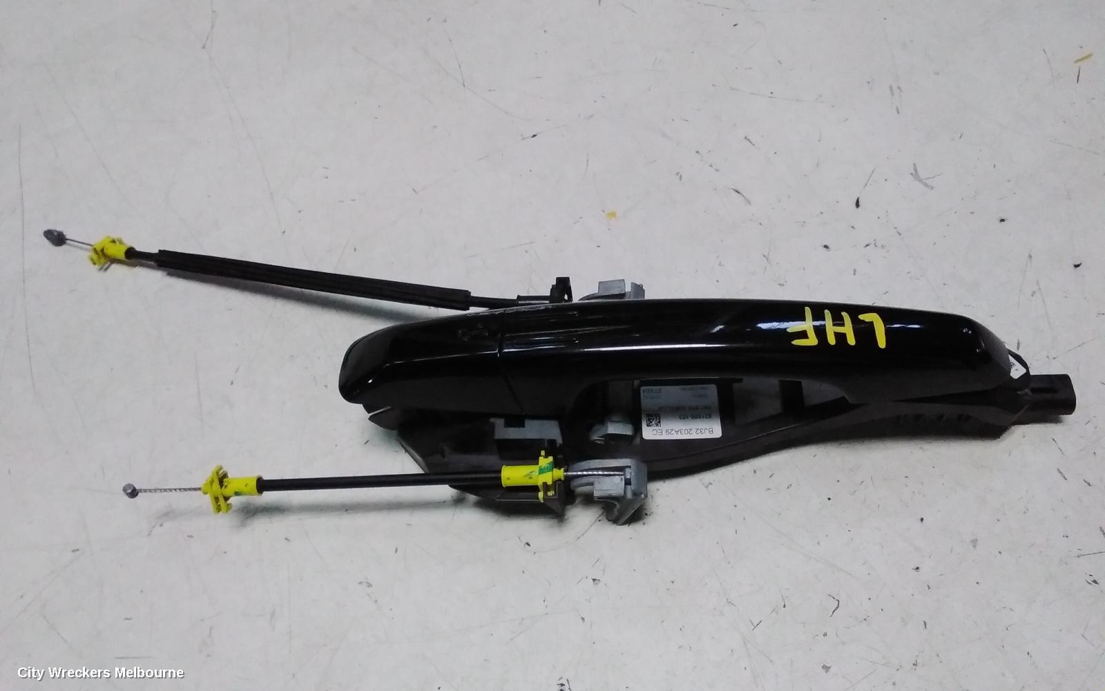 LAND ROVER RANGEROVER EVOQUE DOOR HANDLE, LH FRONT, OUTER, COLOUR CODED, W/ KEYLESS ENTRY & START TYPE, L538, 11/2011 - 01/2019 - Image 3