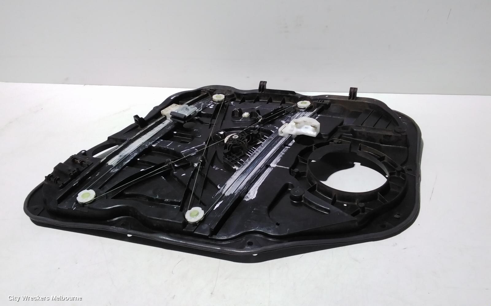 HYUNDAI TUCSON LEFT FRONT WINDOW REG/MOTOR, TL, DOOR REG ASSY (REG AND MOTOR), ACTIVE X, 07/2015 - 01/2021 - Image 1