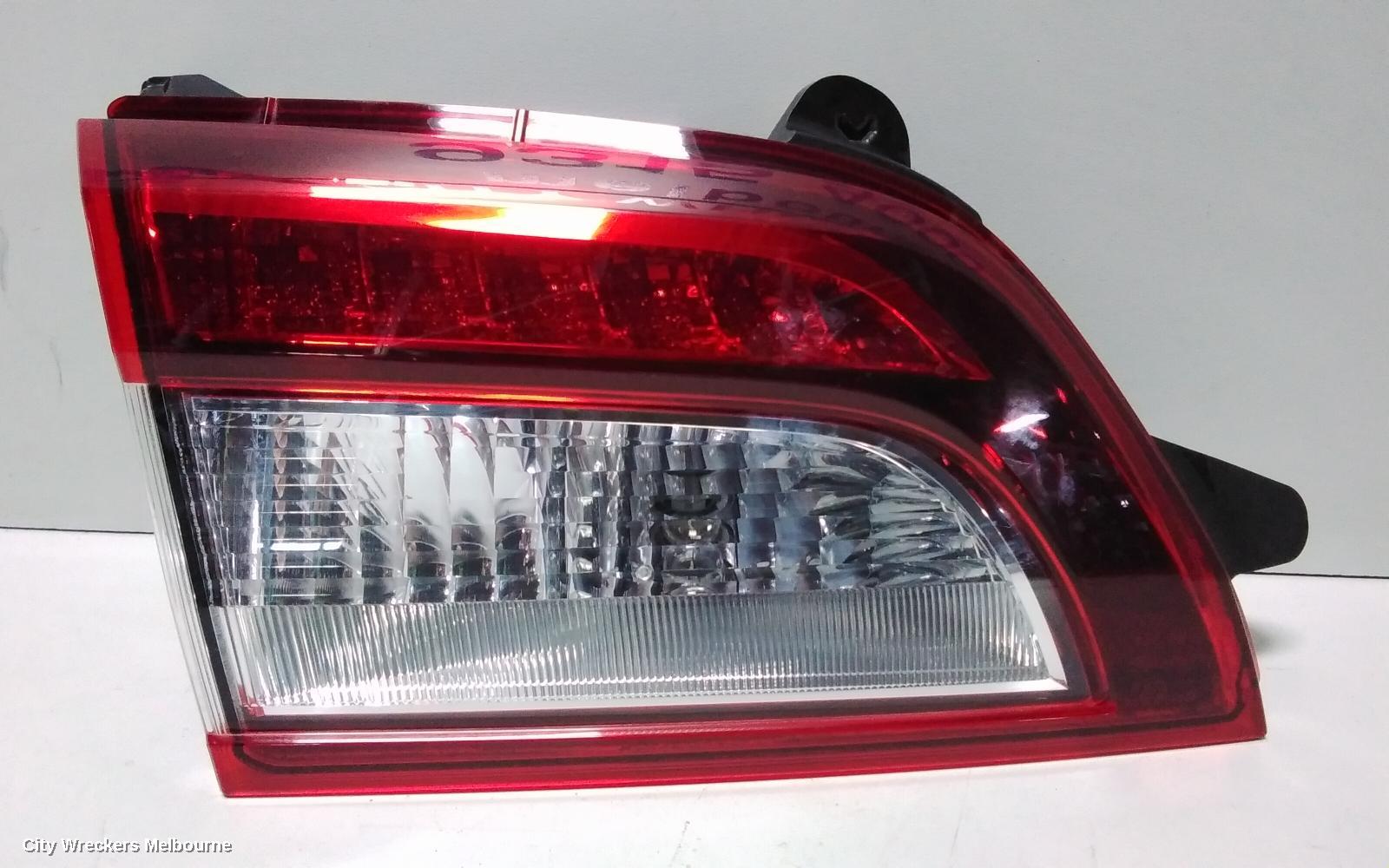 SUBARU OUTBACK REAR GARNISH, TAILGATE LAMP (RH SIDE), 6TH GEN, 08/2014 - 12/2020 - Image 3