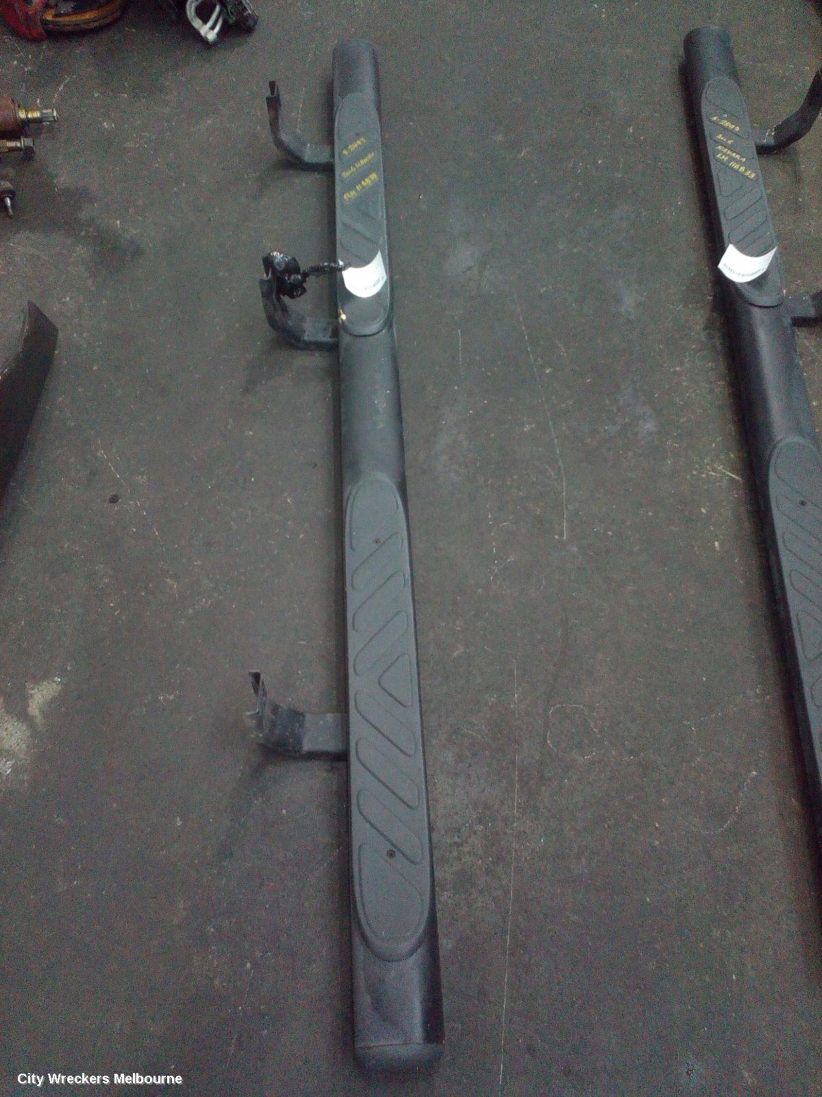 NISSAN NAVARA SIDE STEP/SKIRT, D40 (VIN VSK), RH SIDE, FACTORY, DUAL CAB, 09/2005 - 08/2015 - Image 2