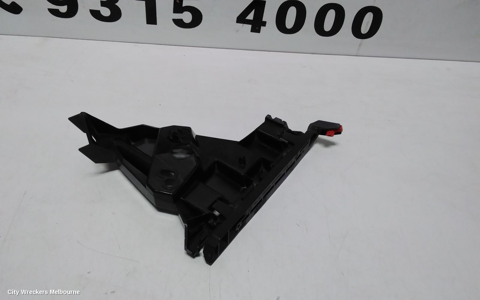 HOLDEN ASTRA, PJ, GTC, 12/2014 - 01/2017, LHF GUARD BRACKET: 110864 - Image 2