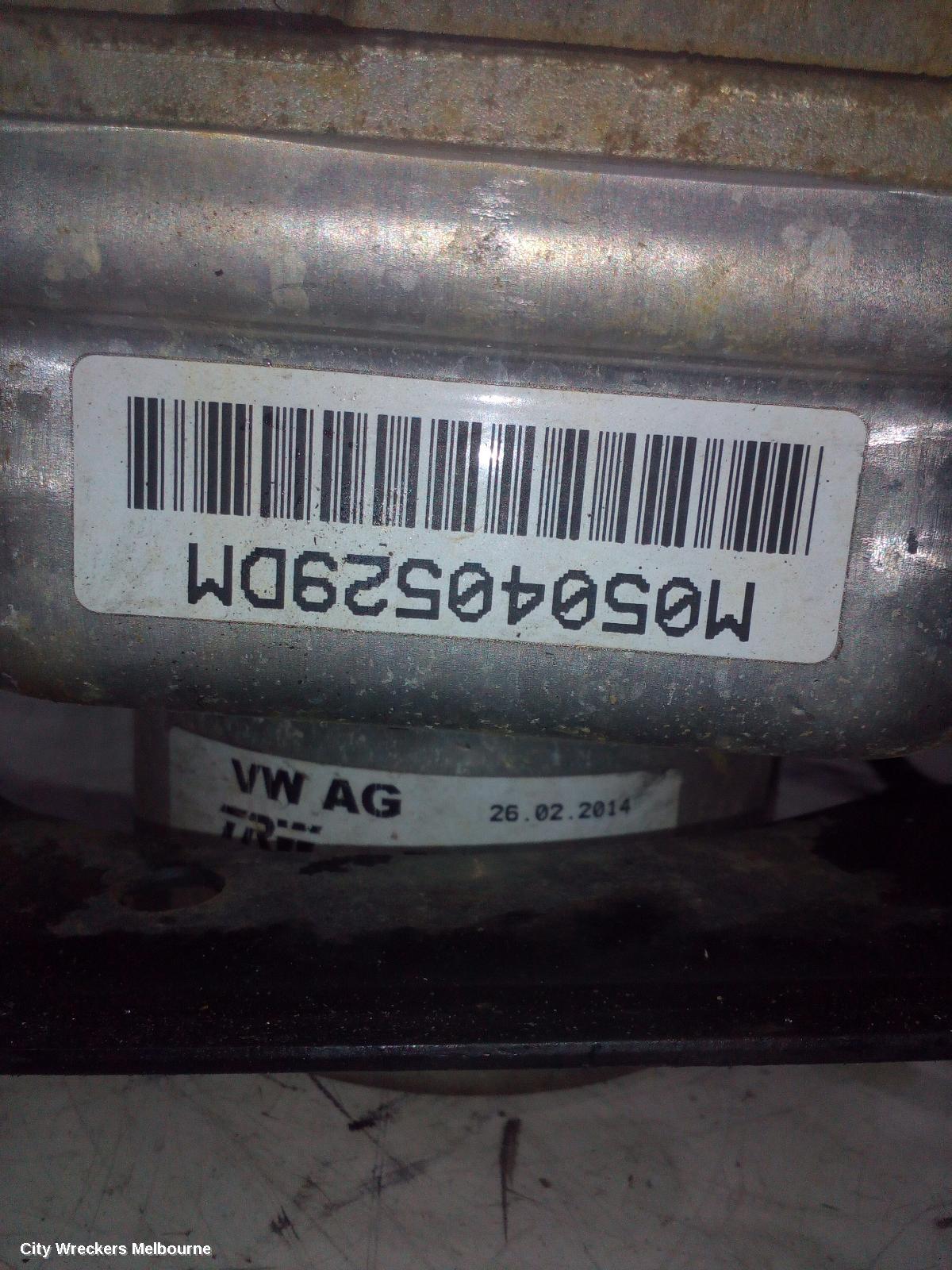 VOLKSWAGEN POLO STEERING PUMP, HYDRAULIC PUMP, PETROL/DIESEL, 6R, 05/2010 - 05/2014 - Image 1