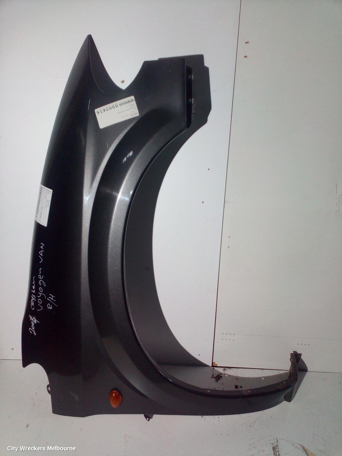 CHRYSLER VOYAGER RIGHT GUARD, RS, 05/2001 - 02/2008 - Image 1